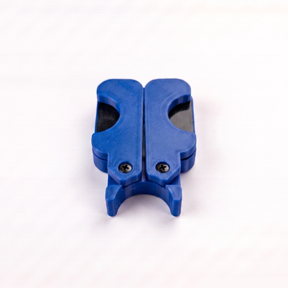 FG Folding Cue Holder – 3 Cues