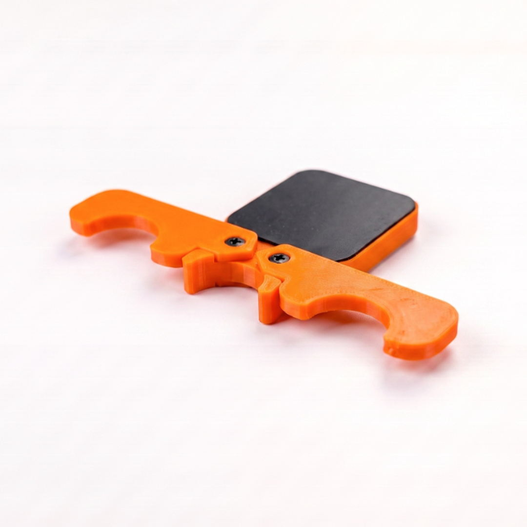 FG Folding Cue Holder – 3 Cues